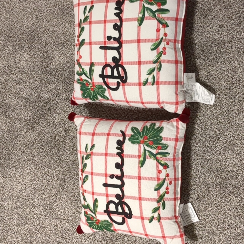 NWT Christmas throw pillows.  Set of 2
